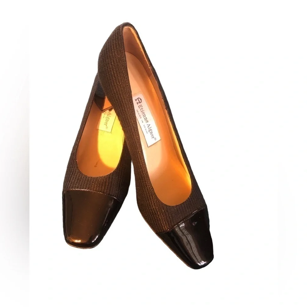 Etienne Aigner Strada Tailored Patent Leather Cap Toe Pump 8.5M Classic Core